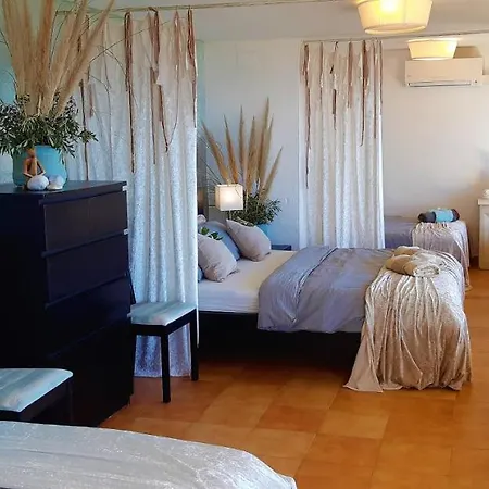 Ashram Sunshine Sitges