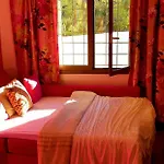 Ashram Sunshine Bed and breakfast *
