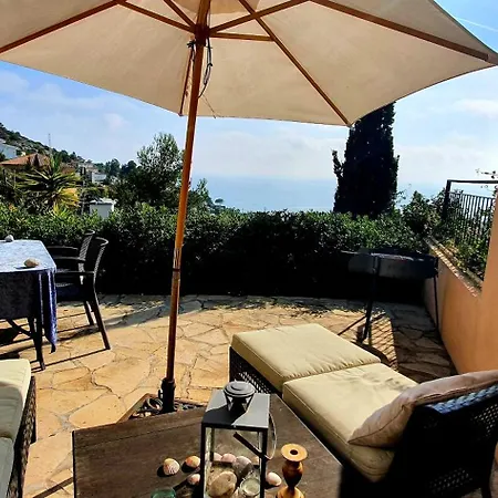 Ashram Sunshine فندق مبيت وإفطار *