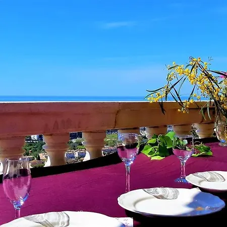 Ashram Sunshine * Sitges