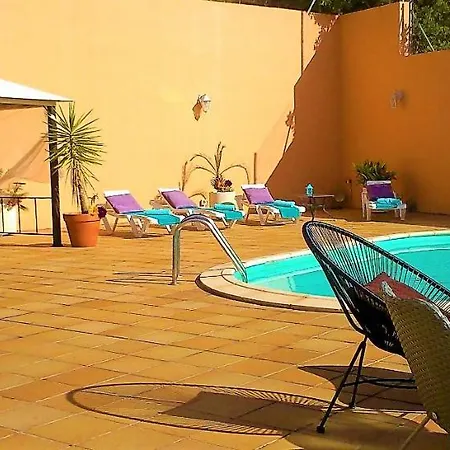 Ashram Sunshine Bed & Breakfast *