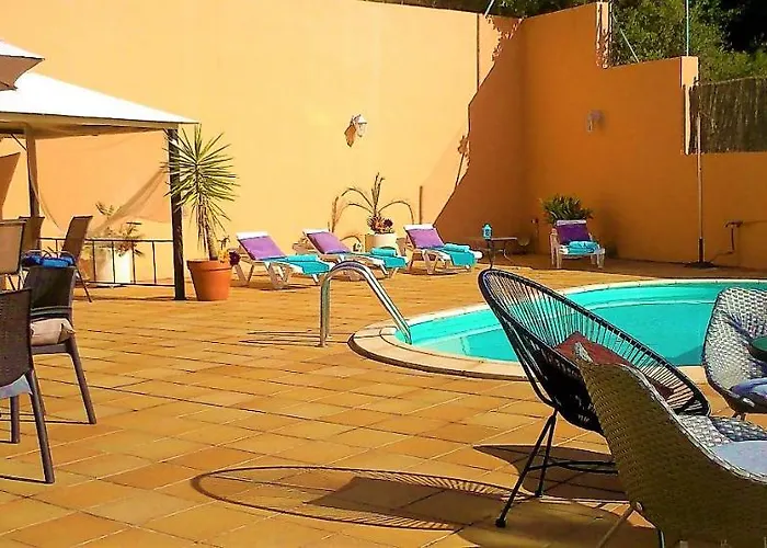 Ashram Sunshine Bed & Breakfast *