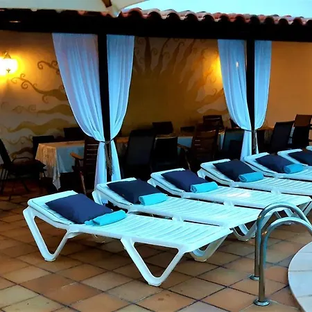 Bed & Breakfast Ashram Sunshine *