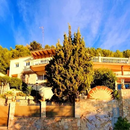 Ashram Sunshine Alojamento de Acomodação e Pequeno-almoço Sitges