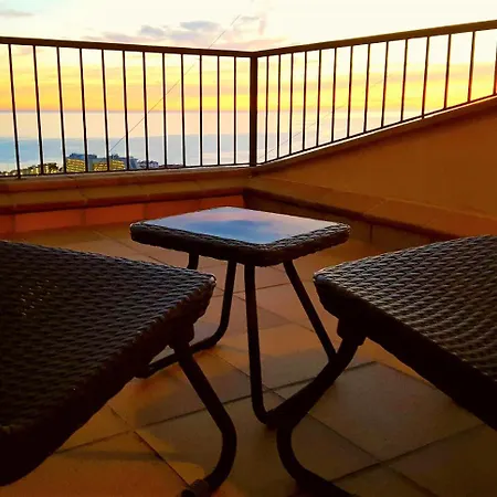 Alojamento de Acomodação e Pequeno-almoço Ashram Sunshine *