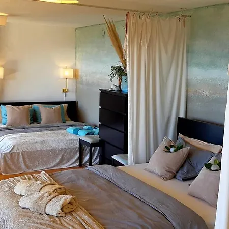 Ashram Sunshine * Sitges