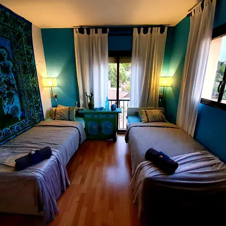 Alojamento de Acomodação e Pequeno-almoço Ashram Sunshine *