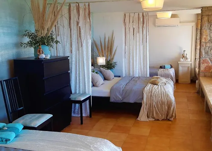 Ashram Sunshine Sitges